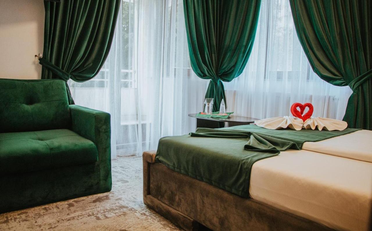 Vila Calimanel Hotel Vatra Dornei Bagian luar foto