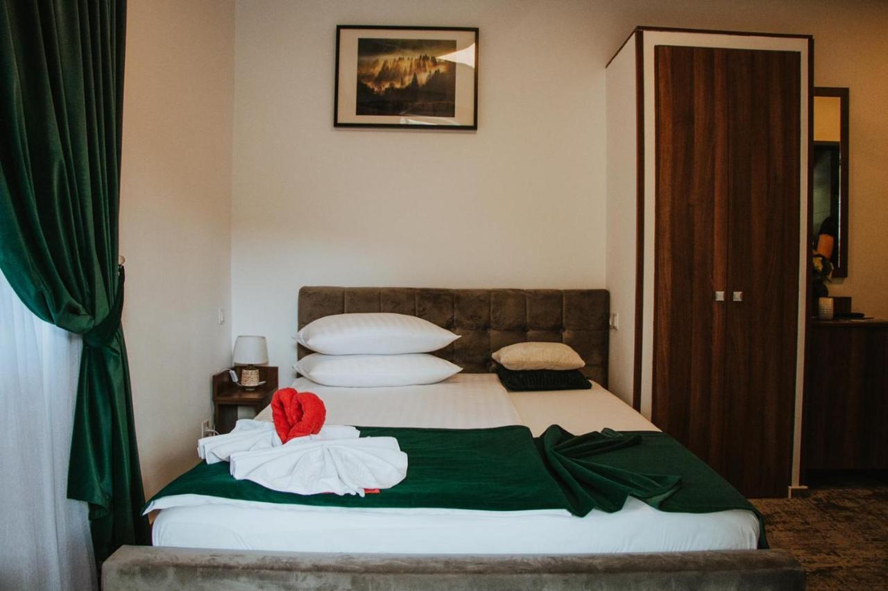 Vila Calimanel Hotel Vatra Dornei Bagian luar foto